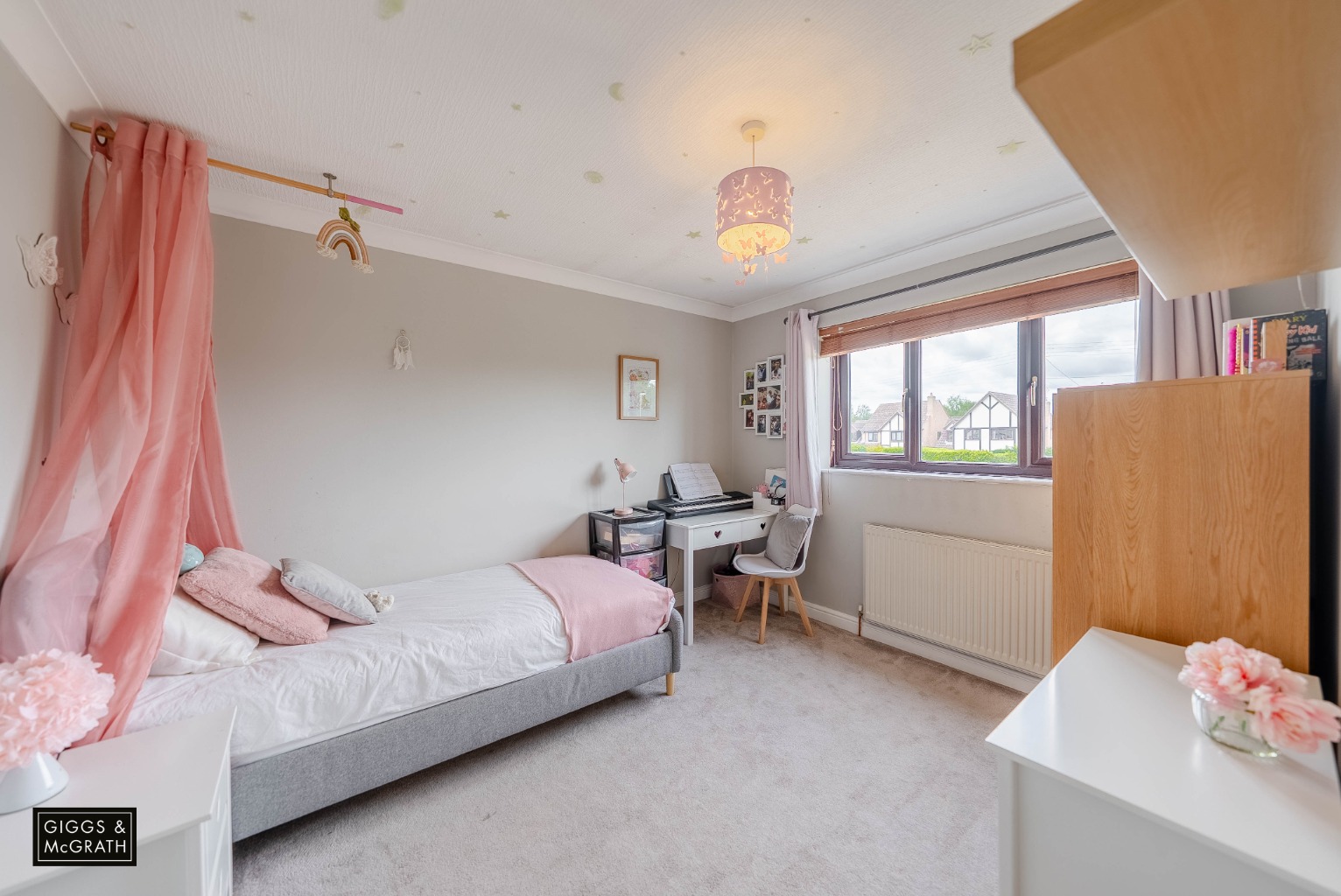 4 bed detached house for sale in Ramsey Heights, Huntingdon  - Property Image 13