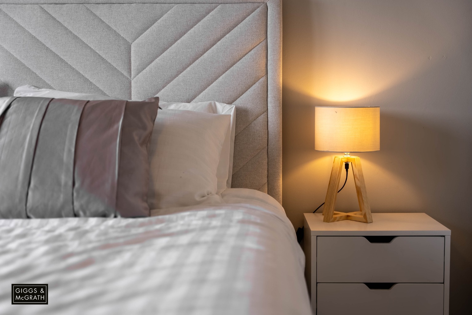 4 bed detached house for sale in Ugg Mere Court Road, Huntingdon 10