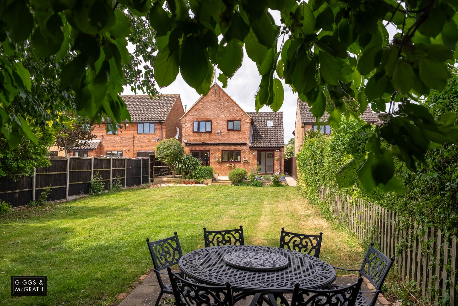 4 bed detached house for sale in Ugg Mere Court Road, Huntingdon 4