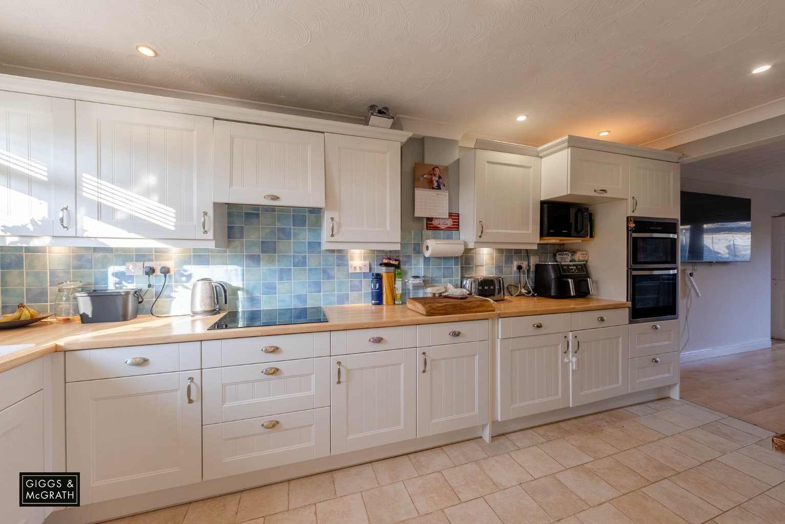 4 bed detached house for sale in Hammond Way, Huntingdon  - Property Image 3