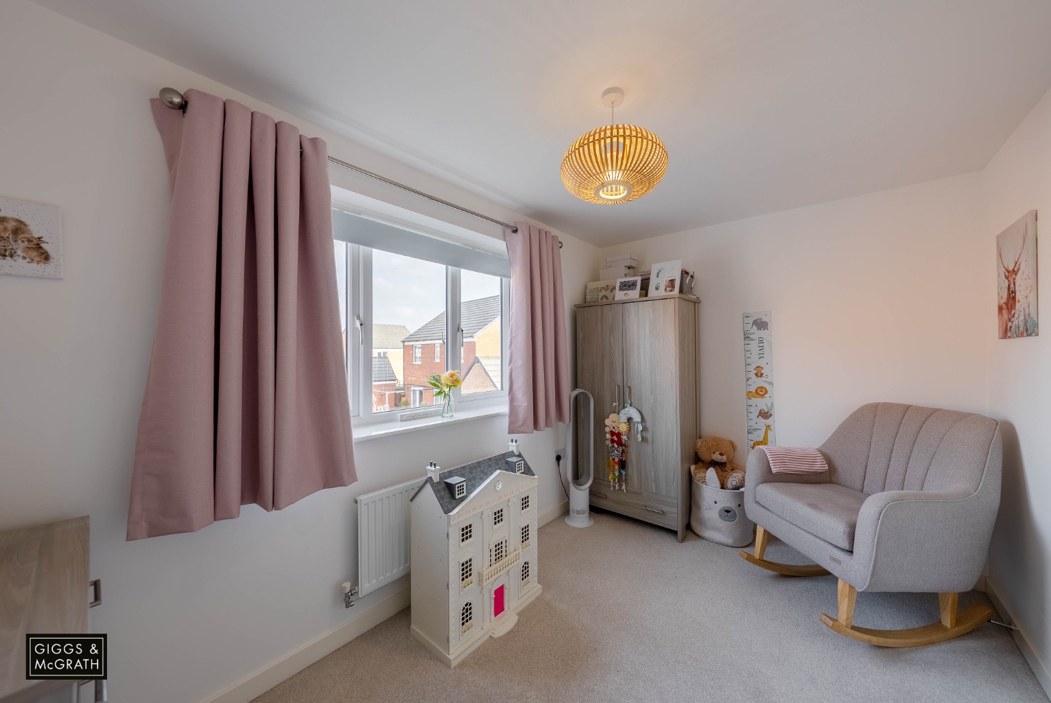 3 bed terraced house for sale in Bloomfield Drive, Huntingdon 9