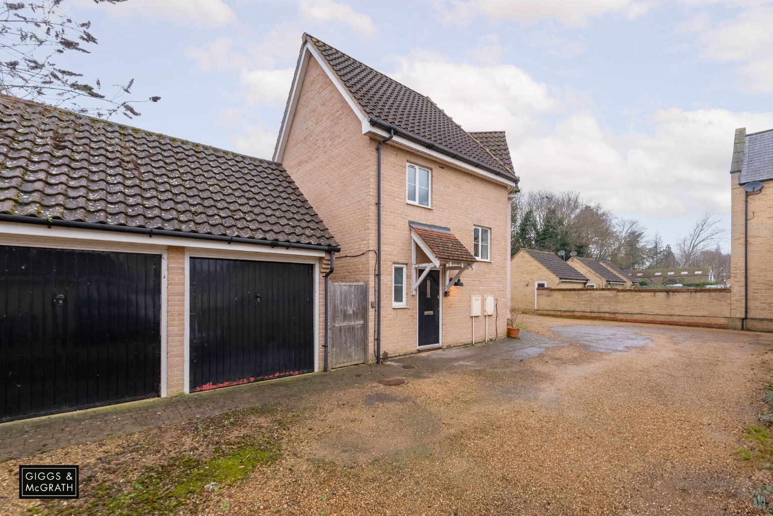 3 bed semi-detached house for sale in Signal Road, Huntingdon  - Property Image 1