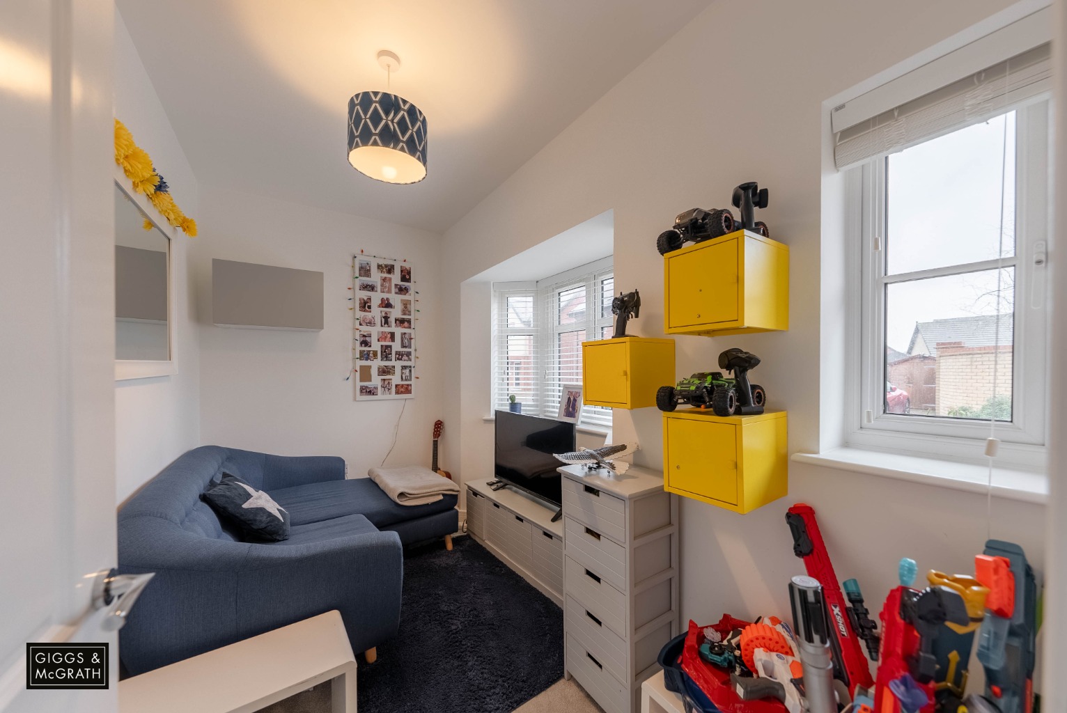 4 bed detached house for sale in Allsopp Crescent, Huntingdon 7