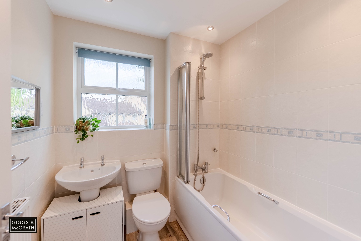 2 bed semi-detached house for sale in Headlands, Huntingdon 10