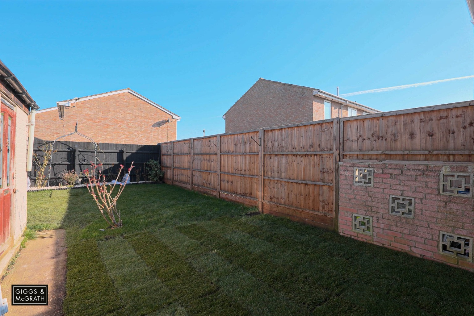 2 bed semi-detached house for sale in Lancelot Way, Huntingdon  - Property Image 18