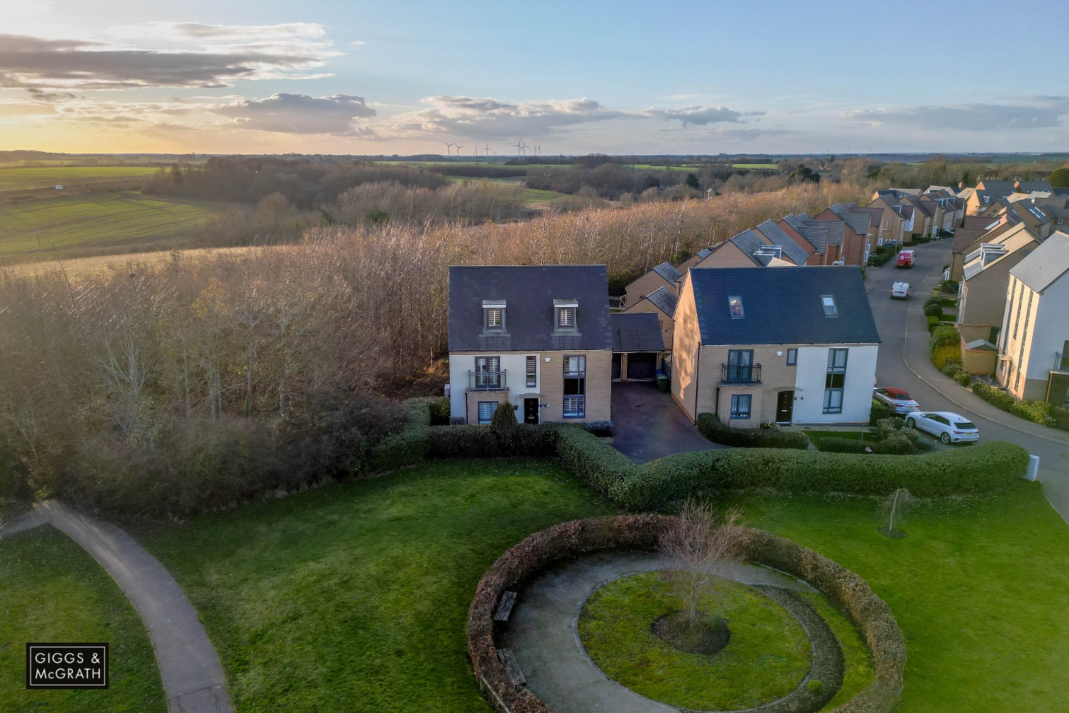 5 bed detached house for sale in Trinity Way, Cambridge  - Property Image 1