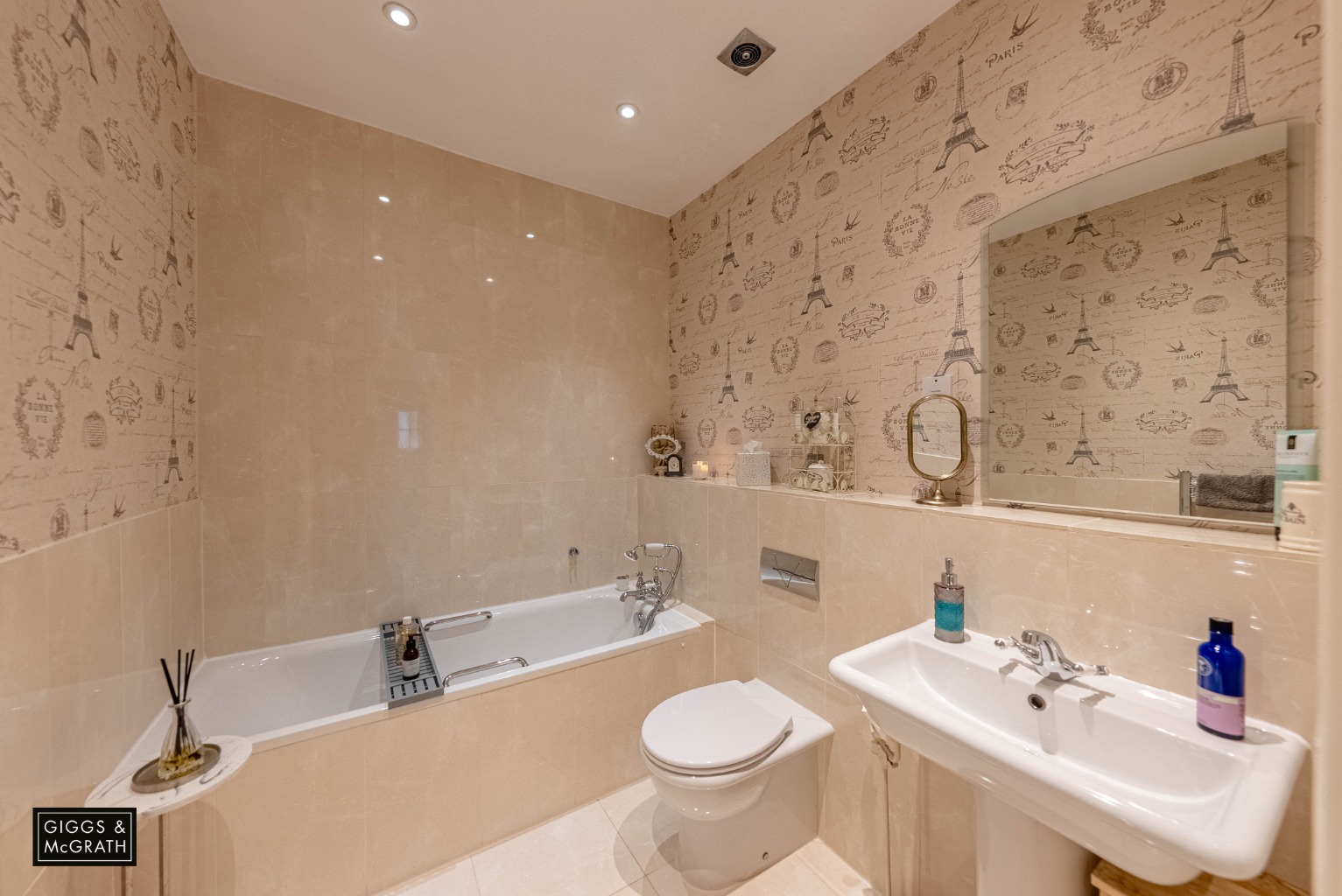 2 bed flat for sale in Thicket Road, Huntingdon 13