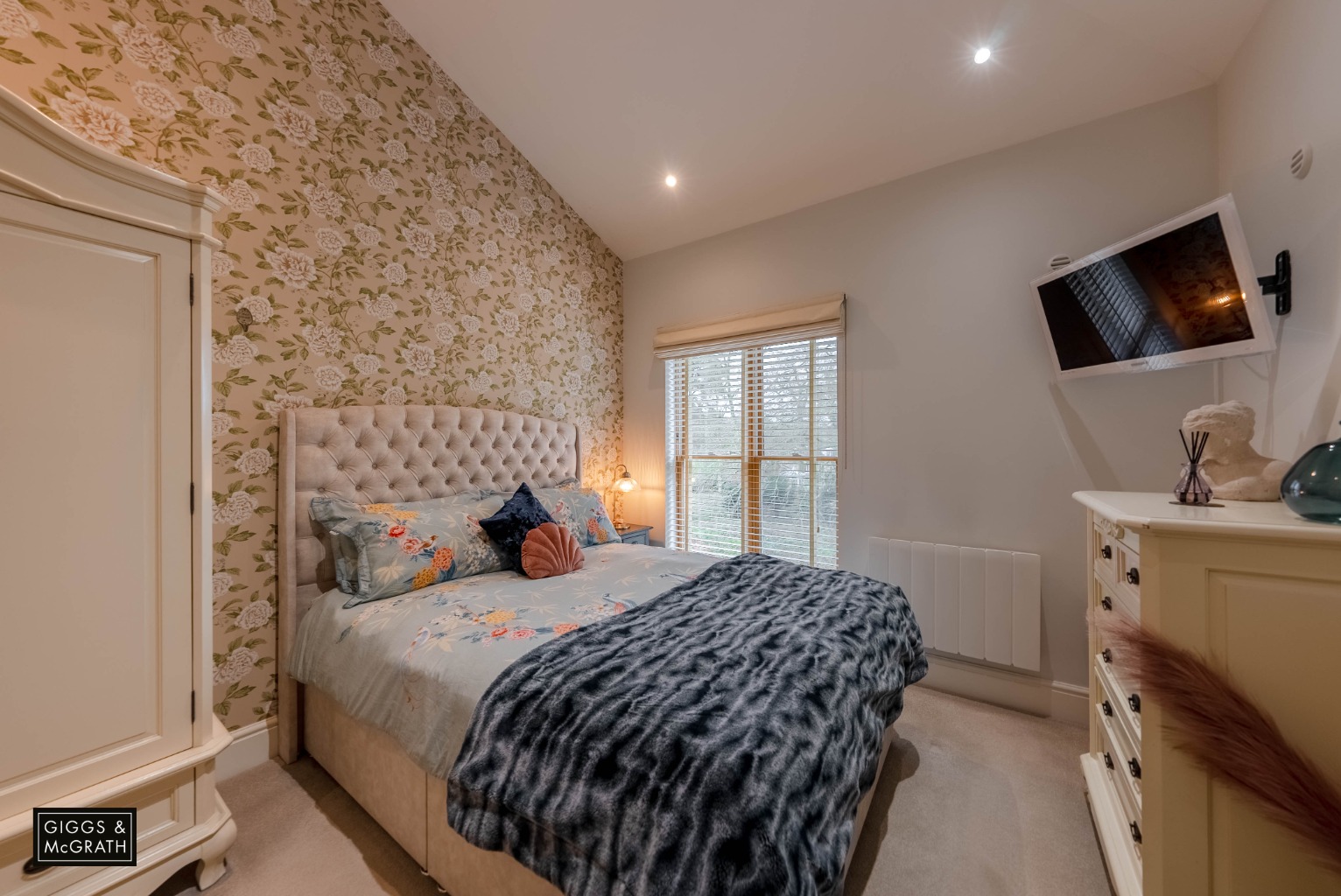 2 bed flat for sale in Thicket Road, Huntingdon  - Property Image 22
