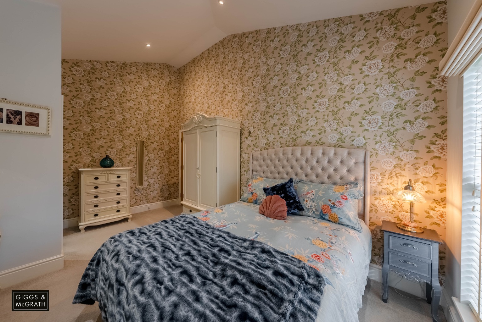 2 bed flat for sale in Thicket Road, Huntingdon 22