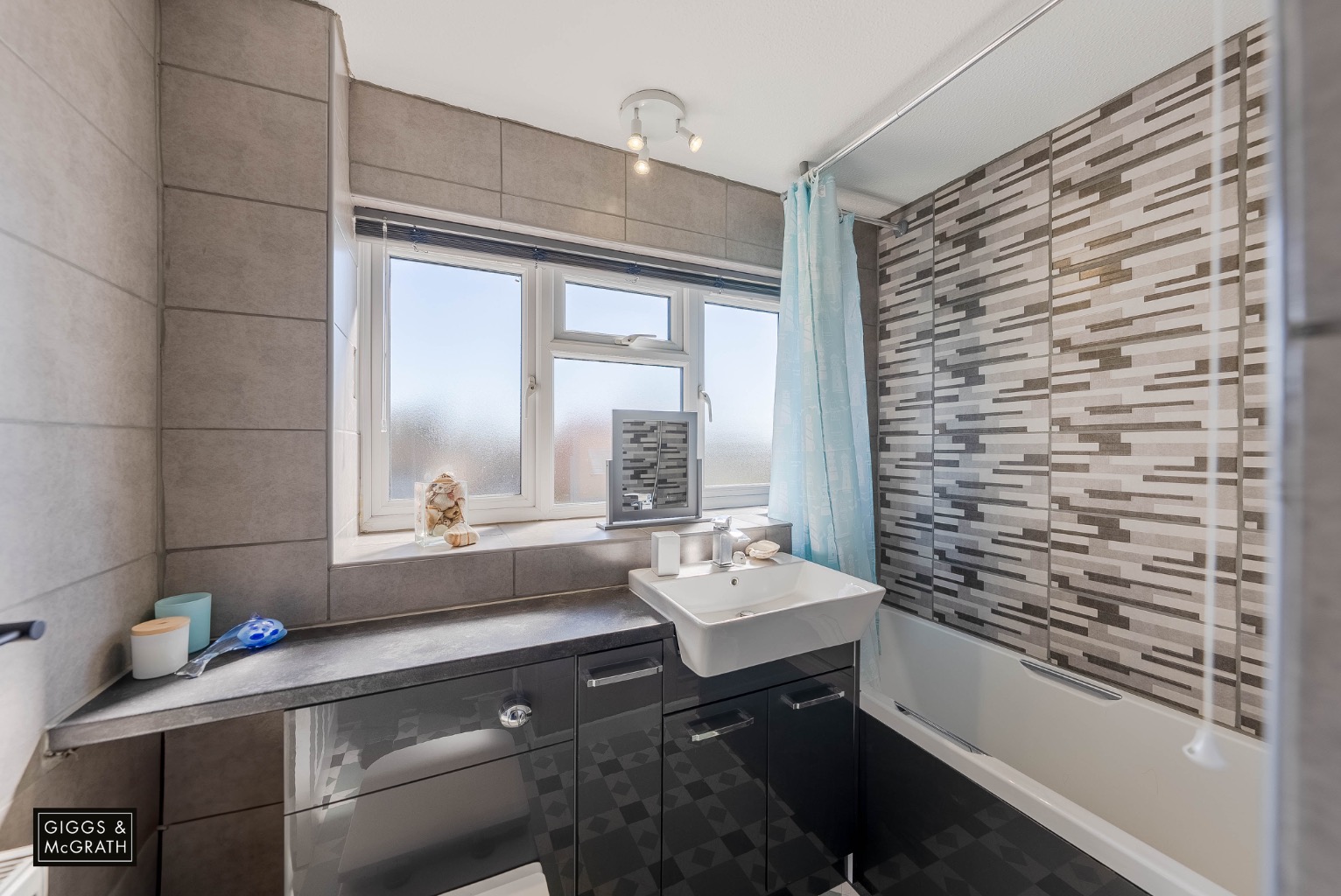 4 bed detached house for sale in Layton Crescent, Huntingdon 13