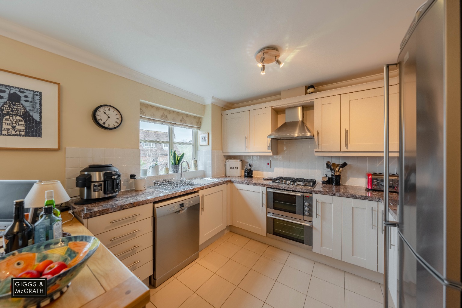 4 bed end of terrace house for sale in South Park Drive, Cambridge 3