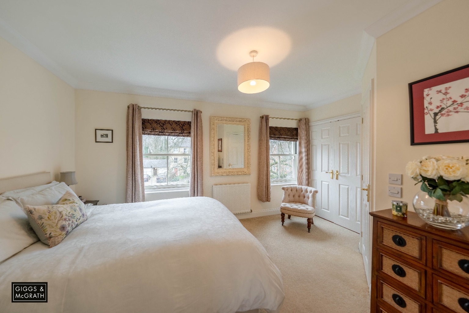 4 bed end of terrace house for sale in South Park Drive, Cambridge 11