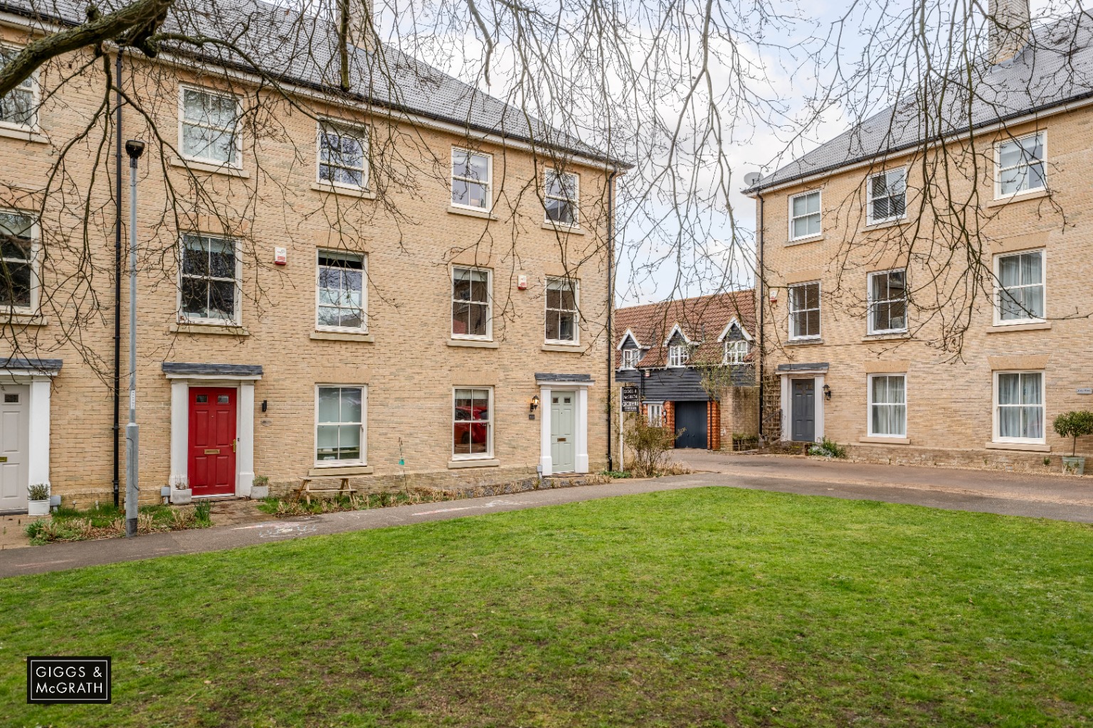 4 bed end of terrace house for sale in South Park Drive, Cambridge 19