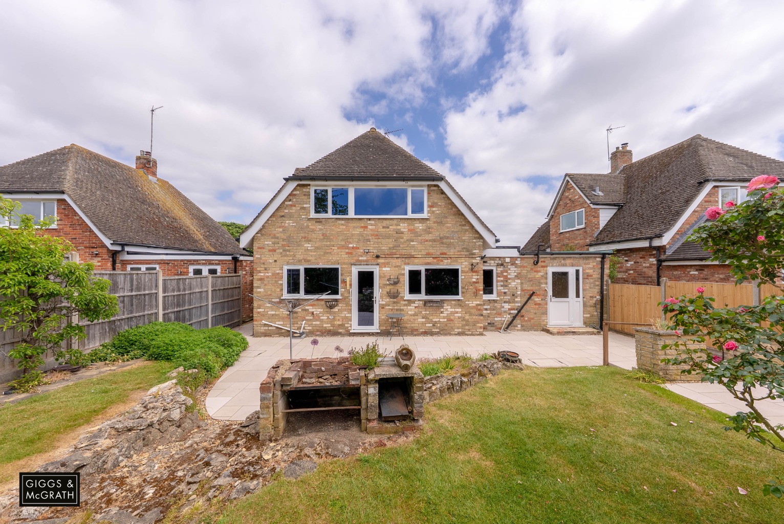 4 bed detached house for sale in The Furlongs, St. Ives 7