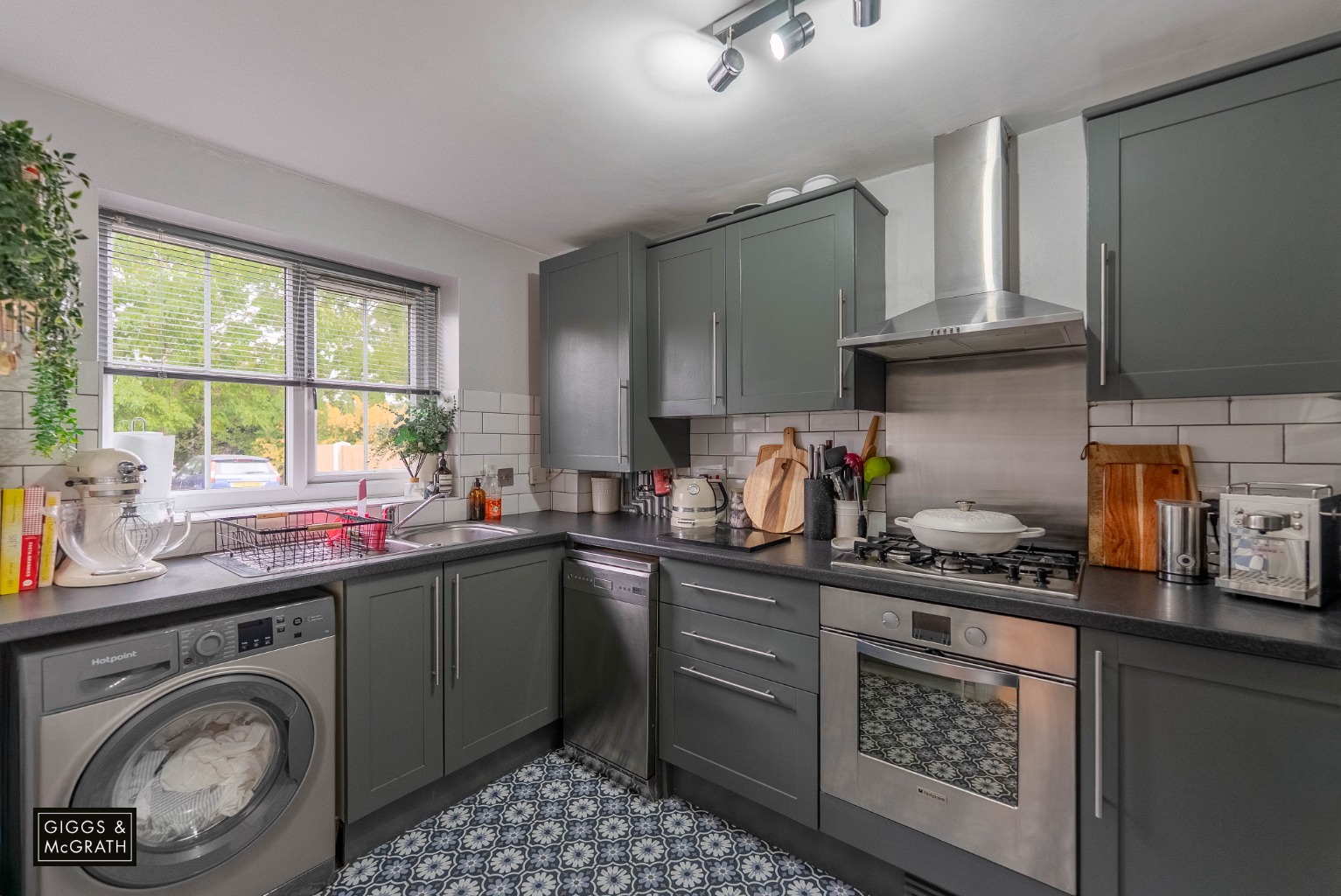 2 bed ground floor flat for sale in Dart Close, St Ives 2