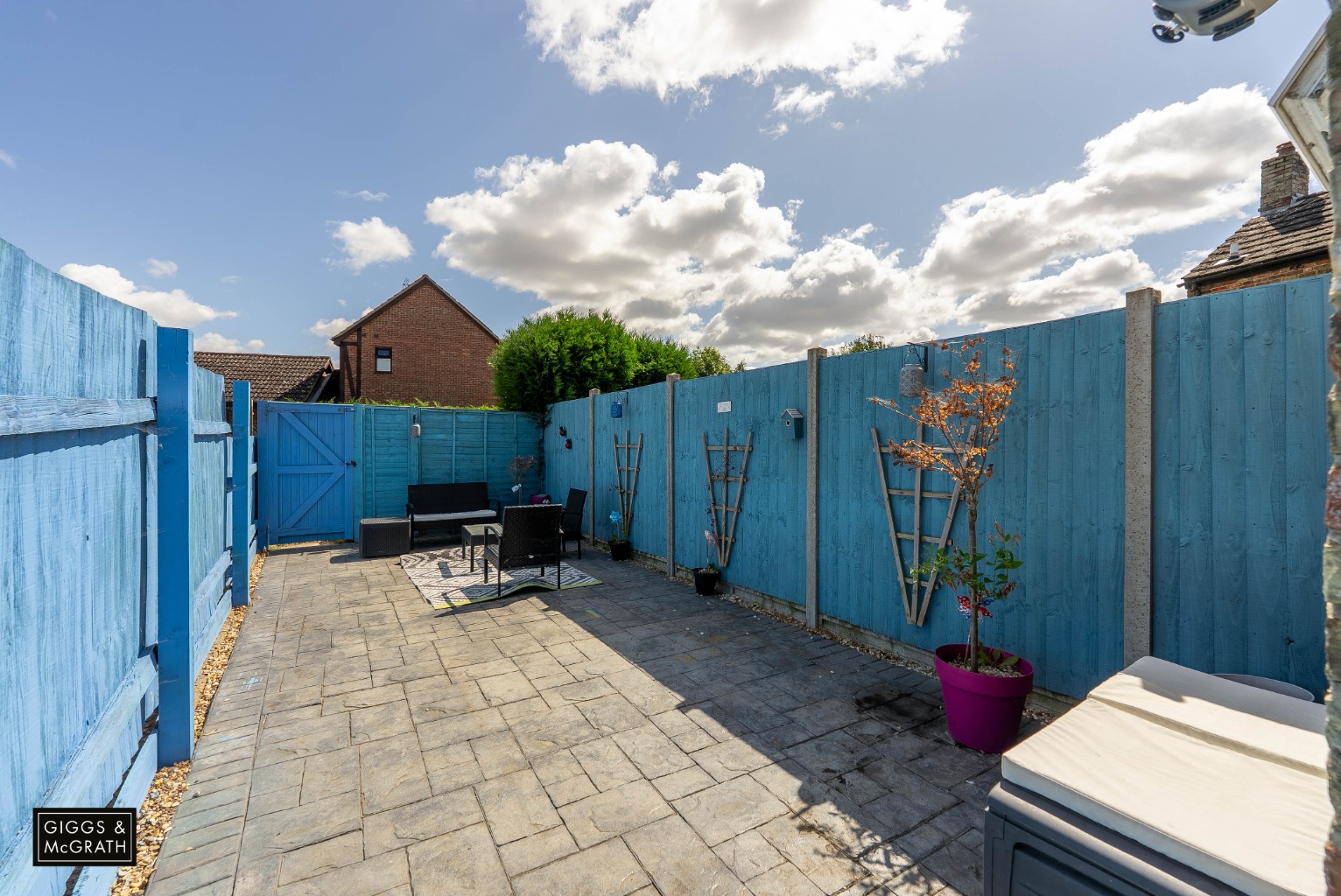 2 bed terraced house for sale in Mill Green, Huntingdon 14