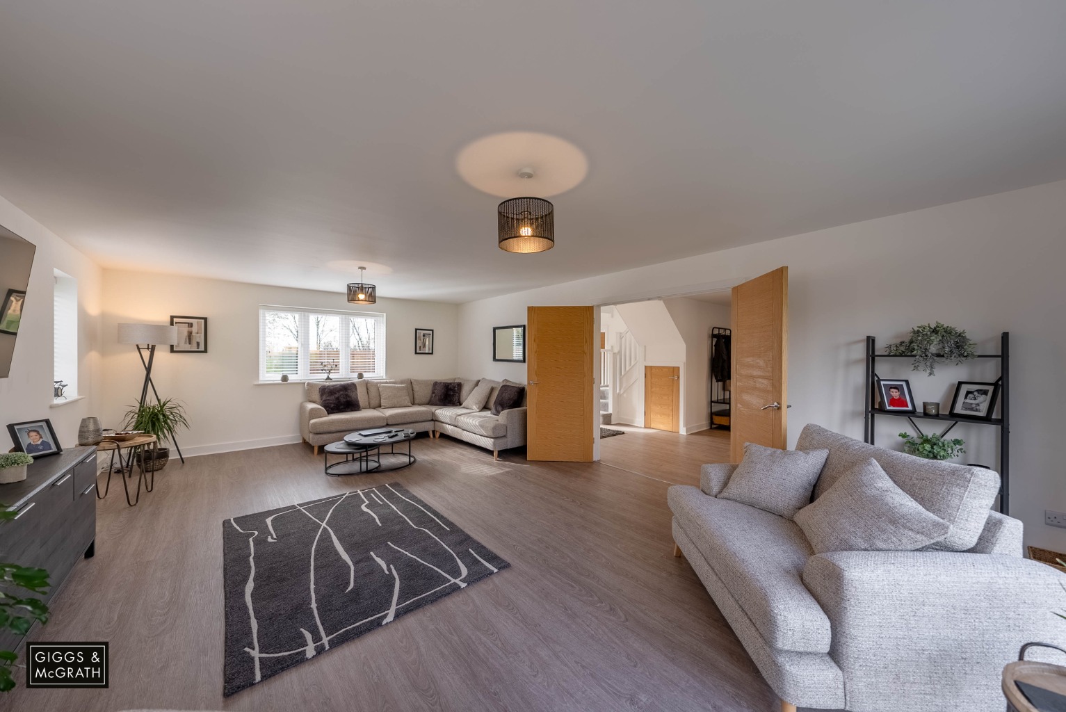 4 bed detached house for sale in High Street, Huntingdon 5