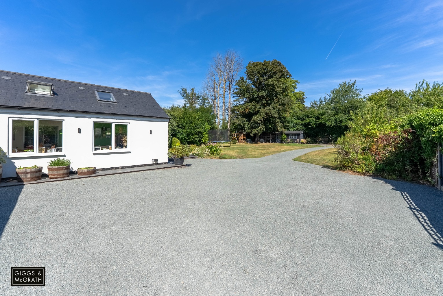 5 bed detached house for sale in Godmanchester, Cambridgeshire  - Property Image 24
