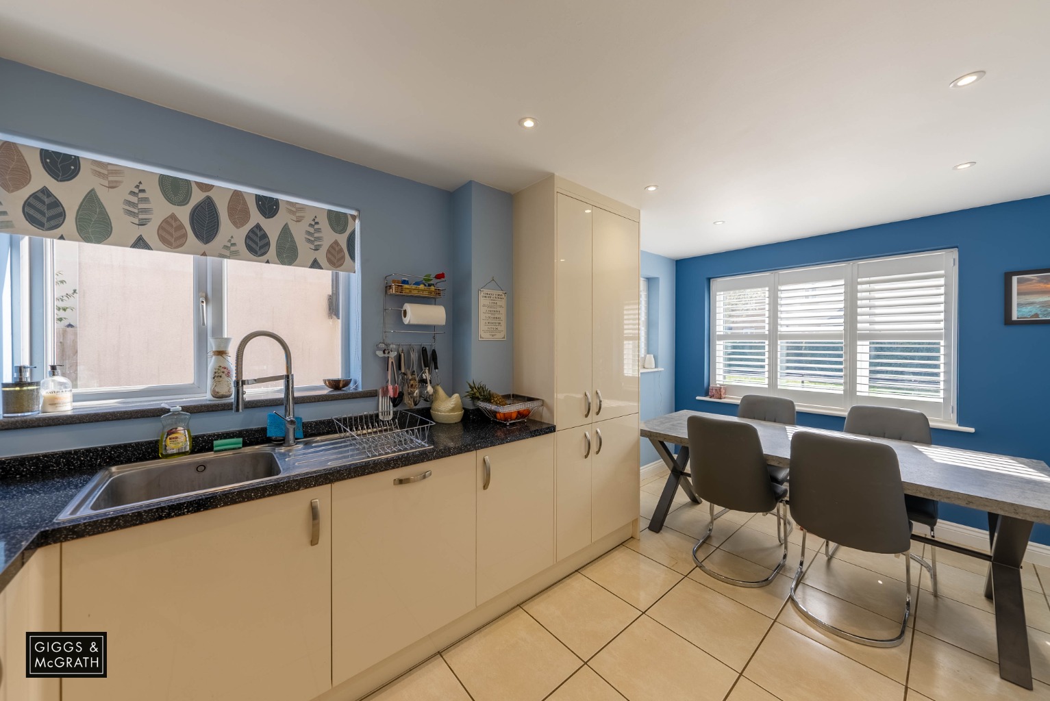 3 bed detached house for sale in Summer's Hill Drive, Cambridge 4