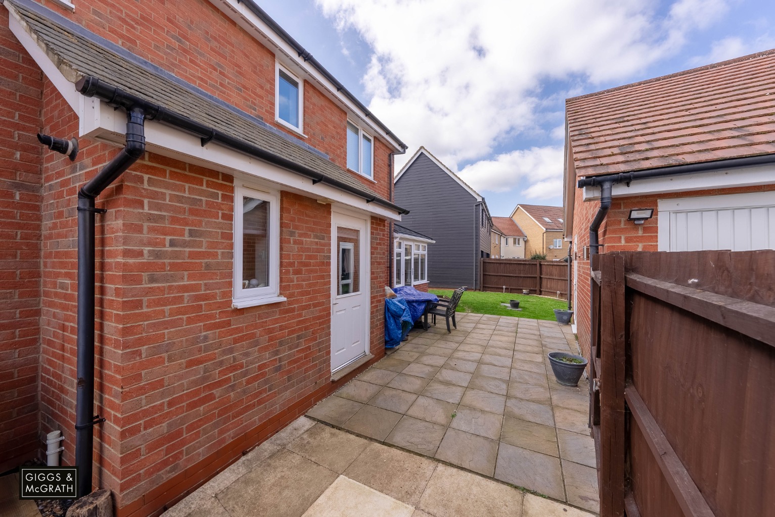 3 bed detached house for sale in Summer's Hill Drive, Cambridge 16