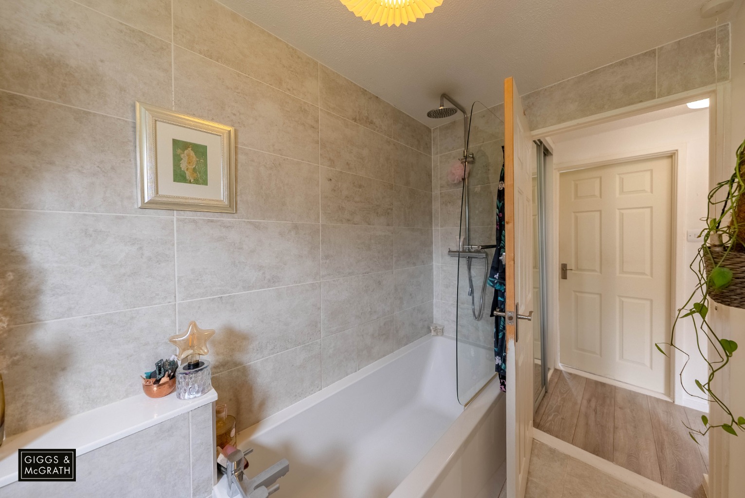 2 bed ground floor flat for sale in Luqa House, Brampton 5