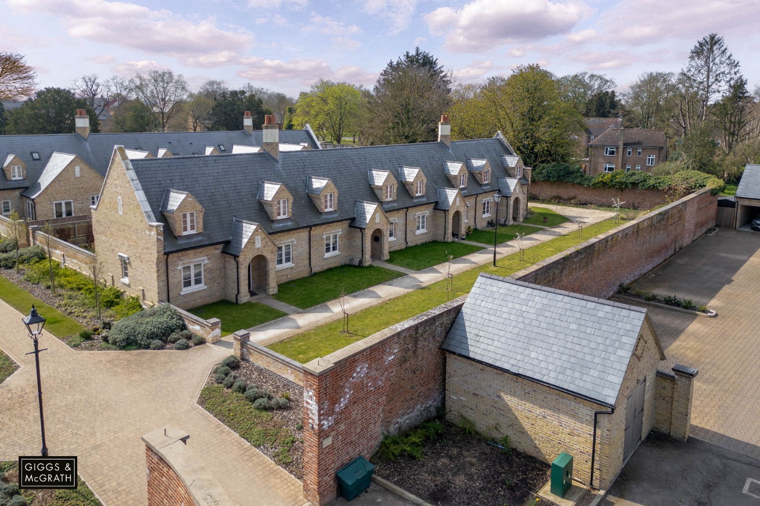 3 bed terraced house for sale in The Green, Huntingdon 17