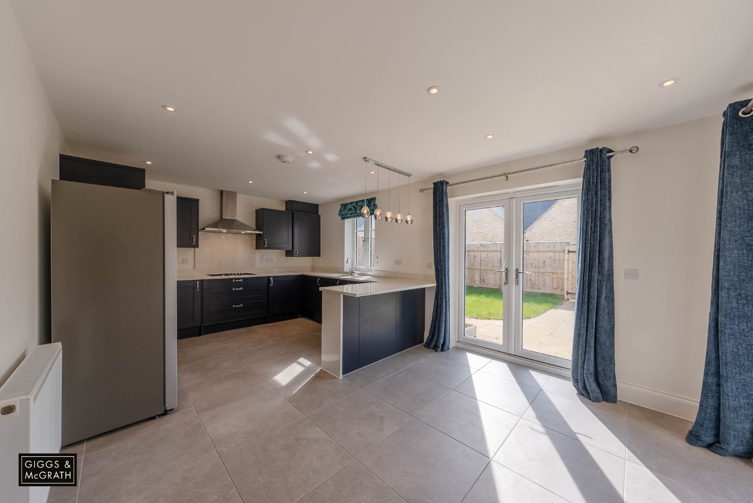 3 bed terraced house for sale in The Green, Huntingdon 8