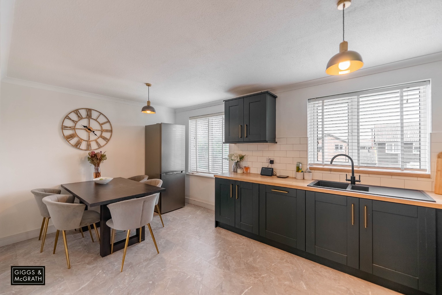 4 bed town house for sale in Homestead, Huntingdon  - Property Image 8