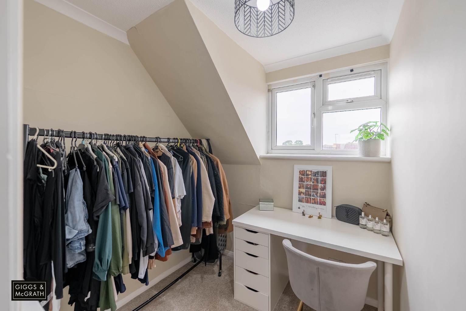 4 bed town house for sale in Homestead, Huntingdon 12