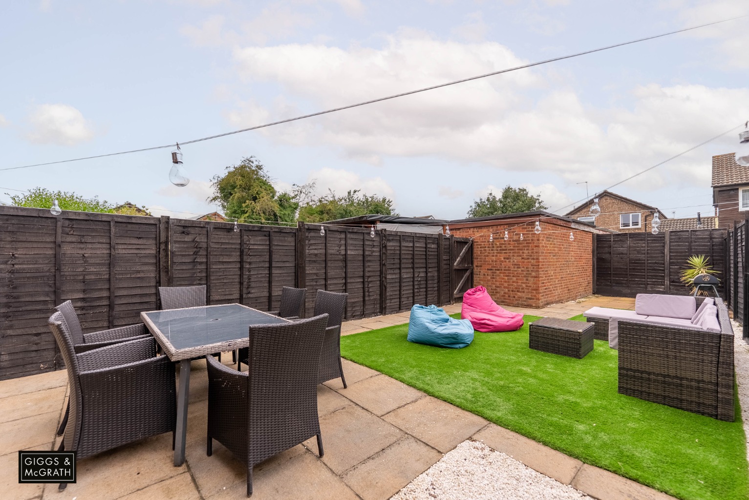 4 bed town house for sale in Homestead, Huntingdon 3