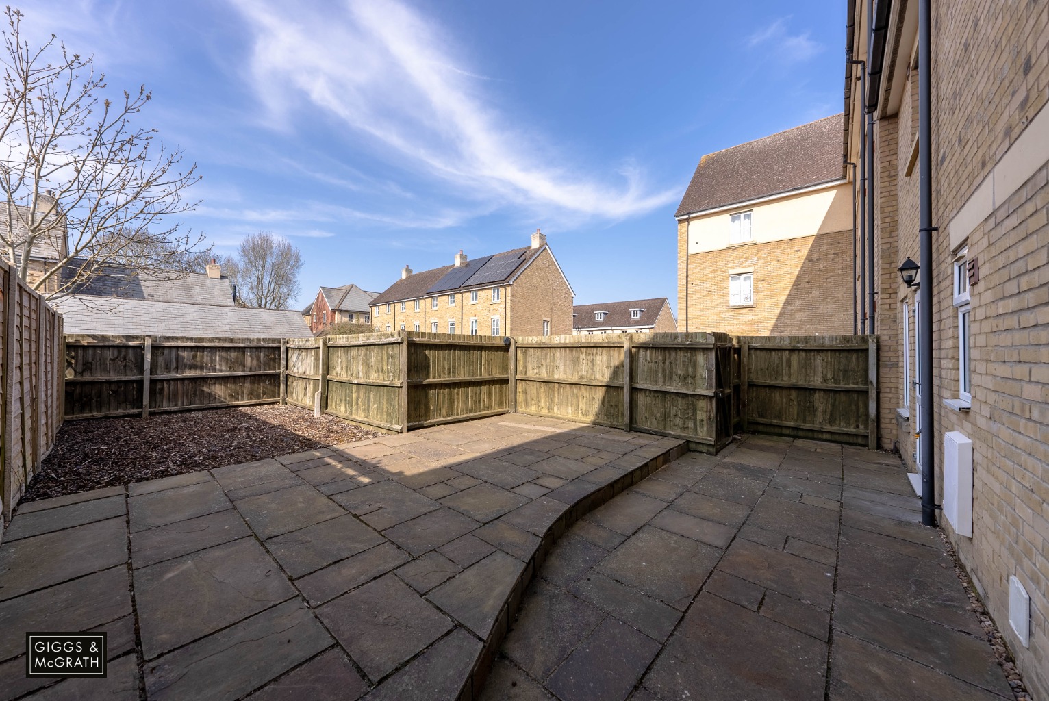 4 bed town house for sale in North Lodge Drive, Cambridge 3