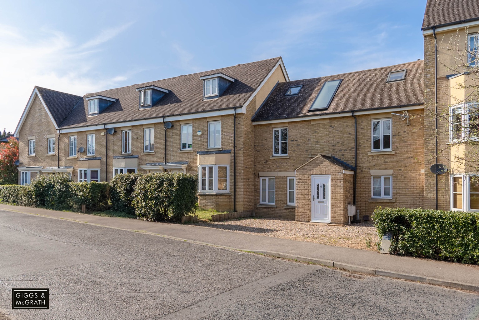 4 bed town house for sale in North Lodge Drive, Cambridge 18