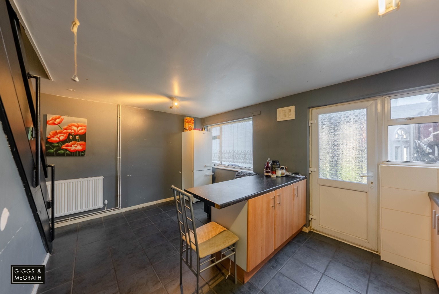 3 bed terraced house for sale in Beech Close, Huntingdon 4