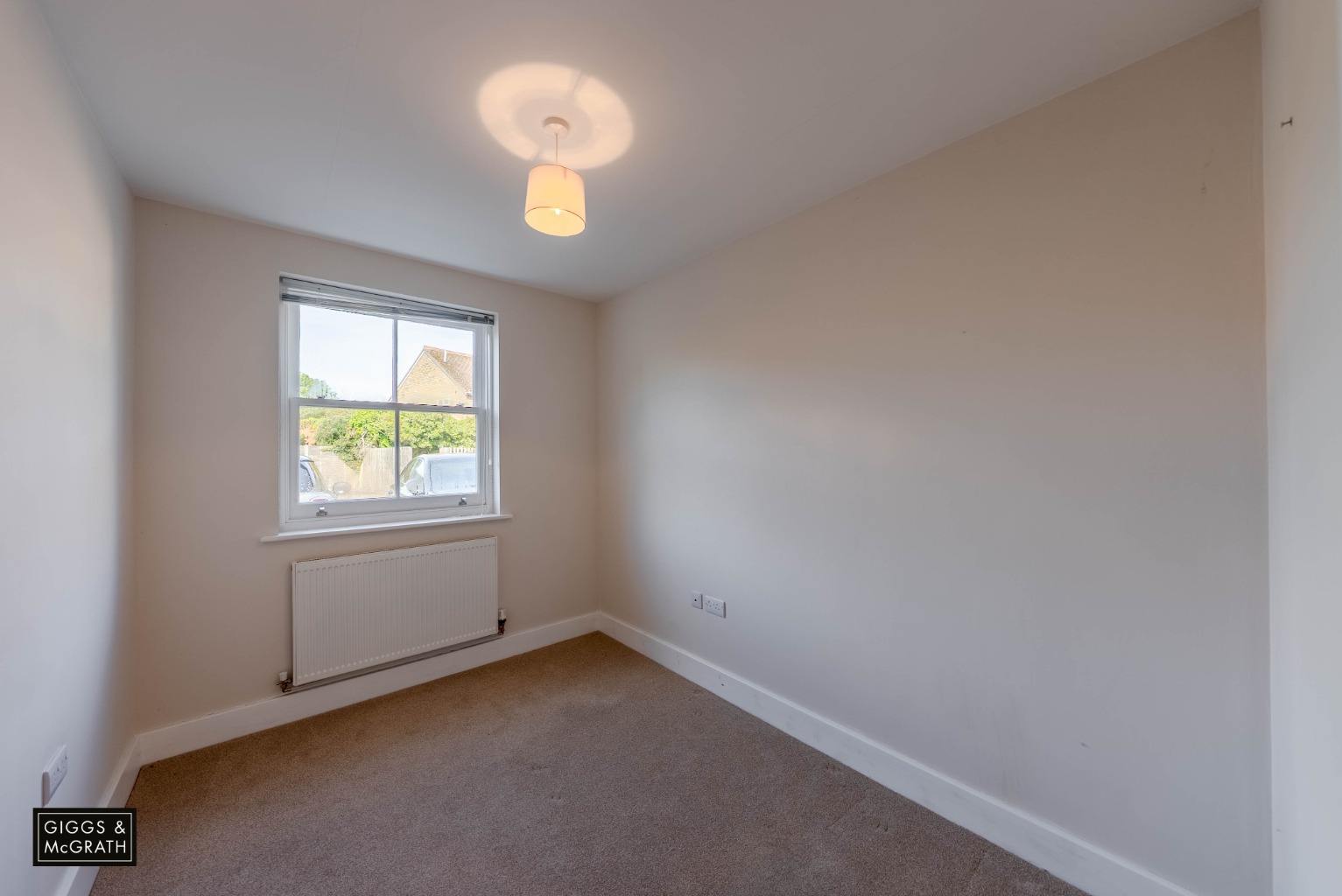 2 bed flat for sale in High Street, Huntingdon 6