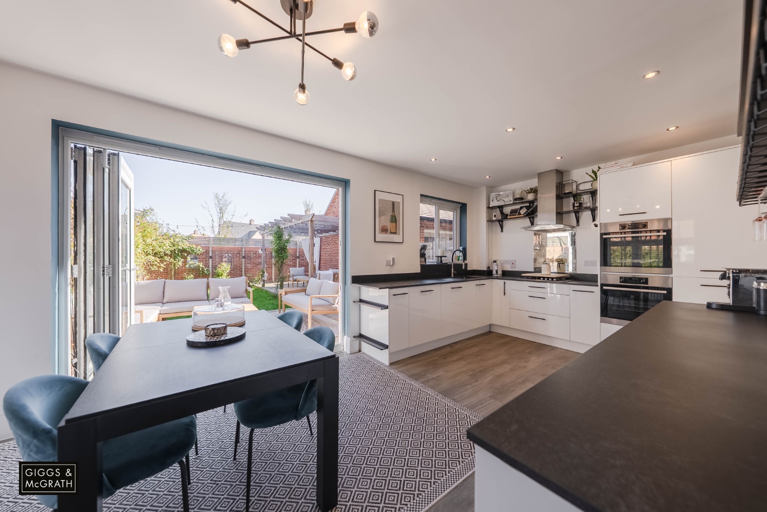 3 bed detached house for sale in Tiptoff Close, Huntingdon 1