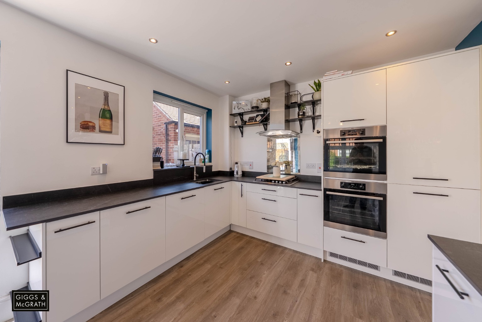 3 bed detached house for sale in Tiptoff Close, Huntingdon 3