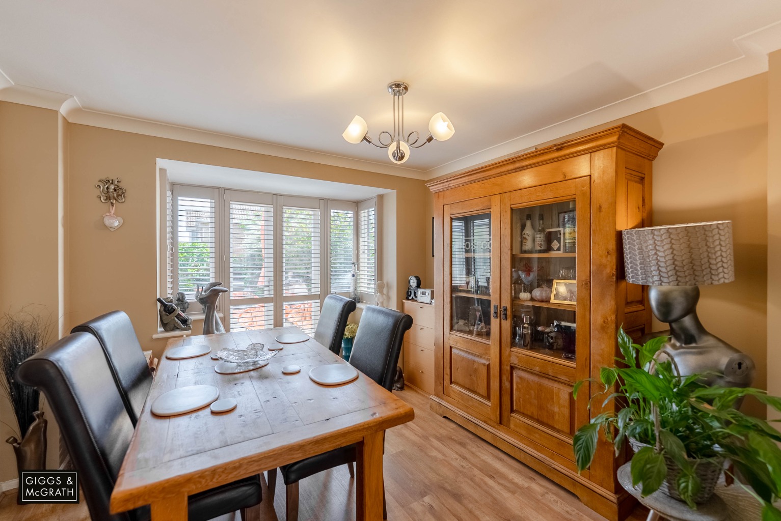 4 bed detached house for sale in Brecon Way, Huntingdon 3