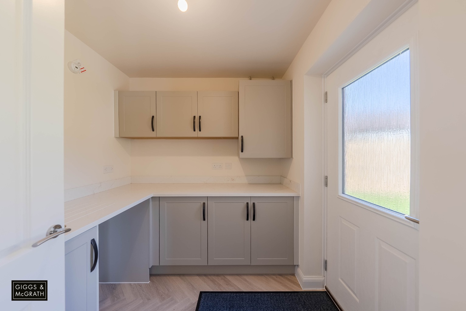 5 bed detached house for sale in Stoneman Way, Huntingdon 6