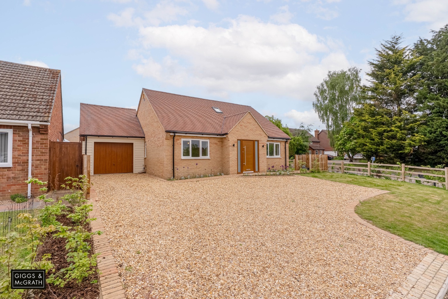 4 bed detached house for sale in Hartford, Cambridgeshire - Property Image 1