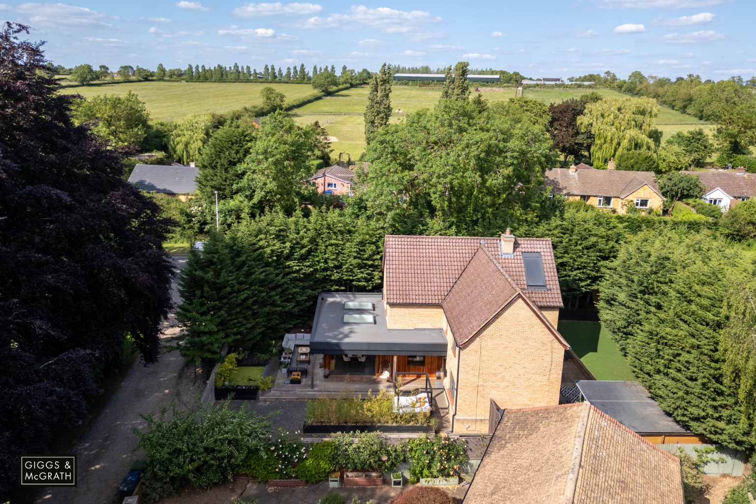 4 bed detached house for sale in Meadow Lane, Huntingdon  - Property Image 37