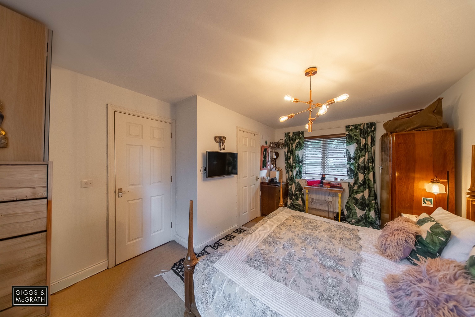 4 bed detached house for sale in Meadow Lane, Huntingdon  - Property Image 16