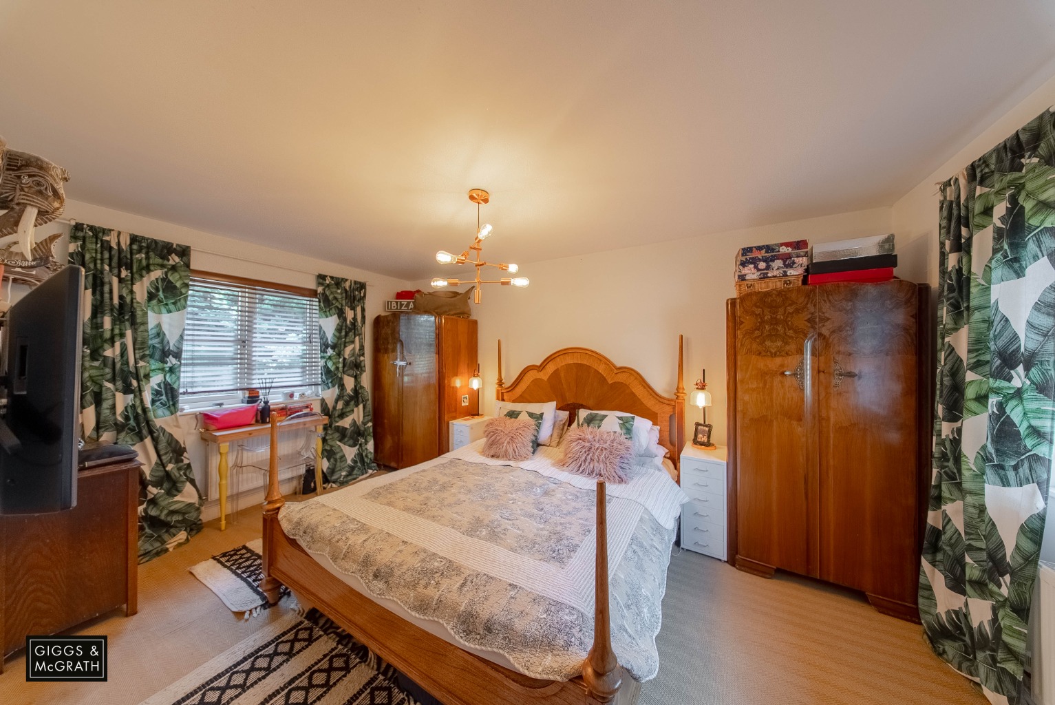 4 bed detached house for sale in Meadow Lane, Huntingdon  - Property Image 15