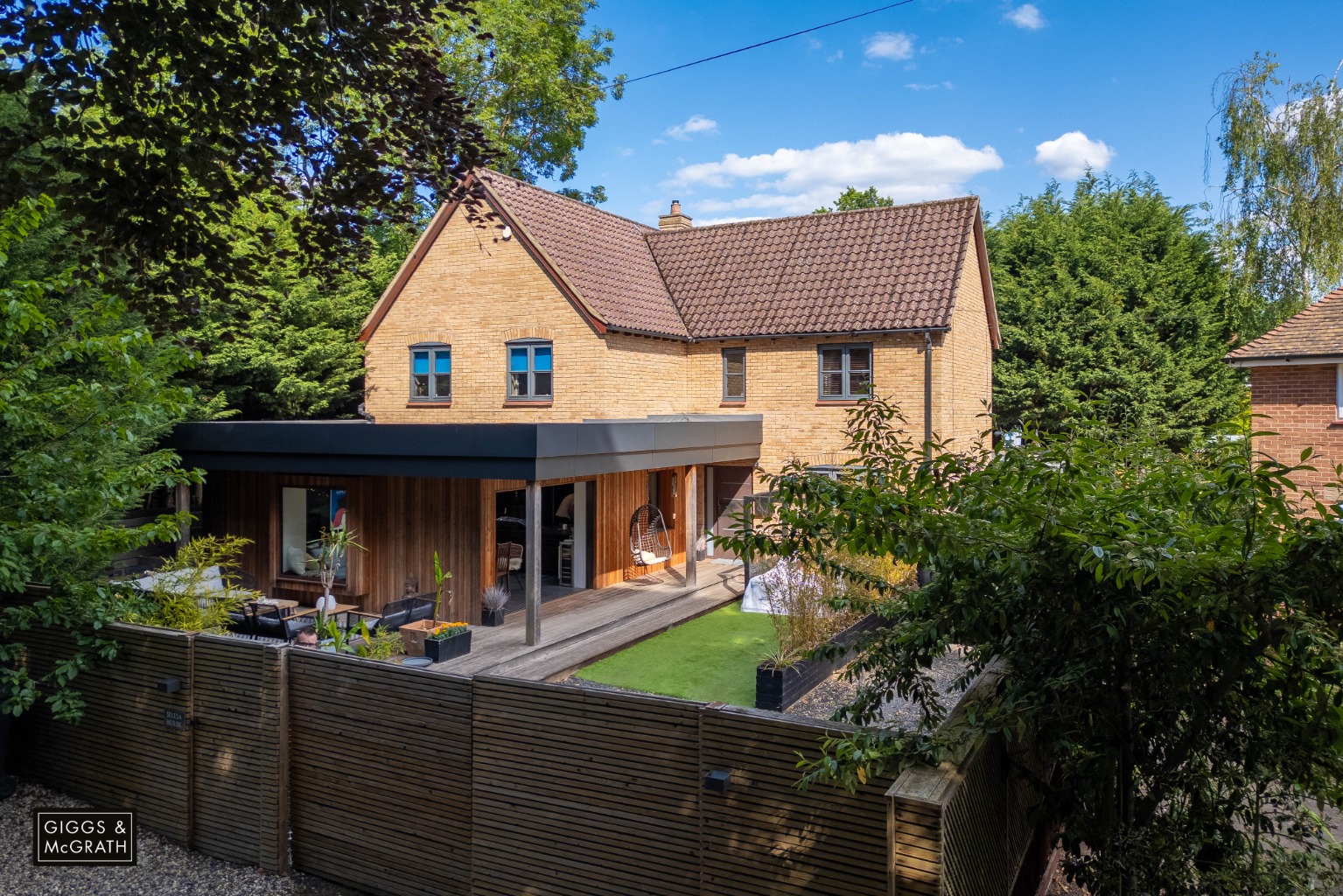 4 bed detached house for sale in Meadow Lane, Huntingdon, PE28