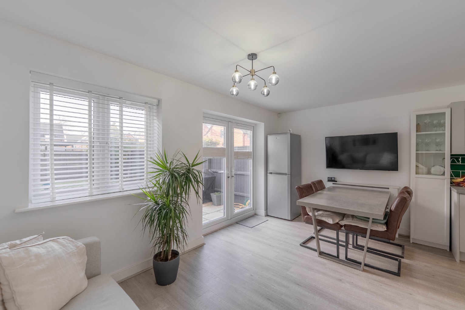 4 bed semi-detached house for sale in Lancaster Road, Huntingdon  - Property Image 5