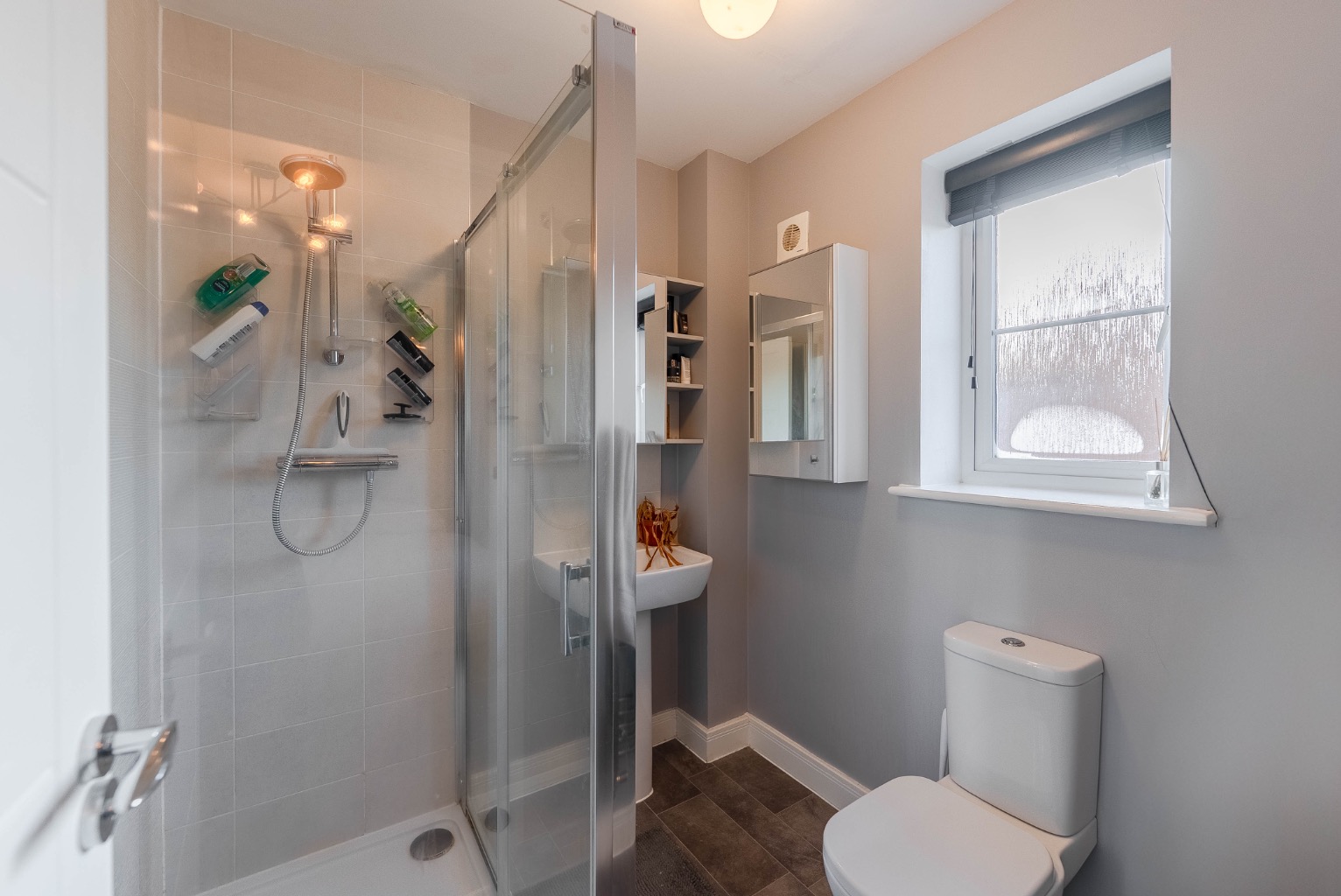 4 bed semi-detached house for sale in Lancaster Road, Huntingdon 8