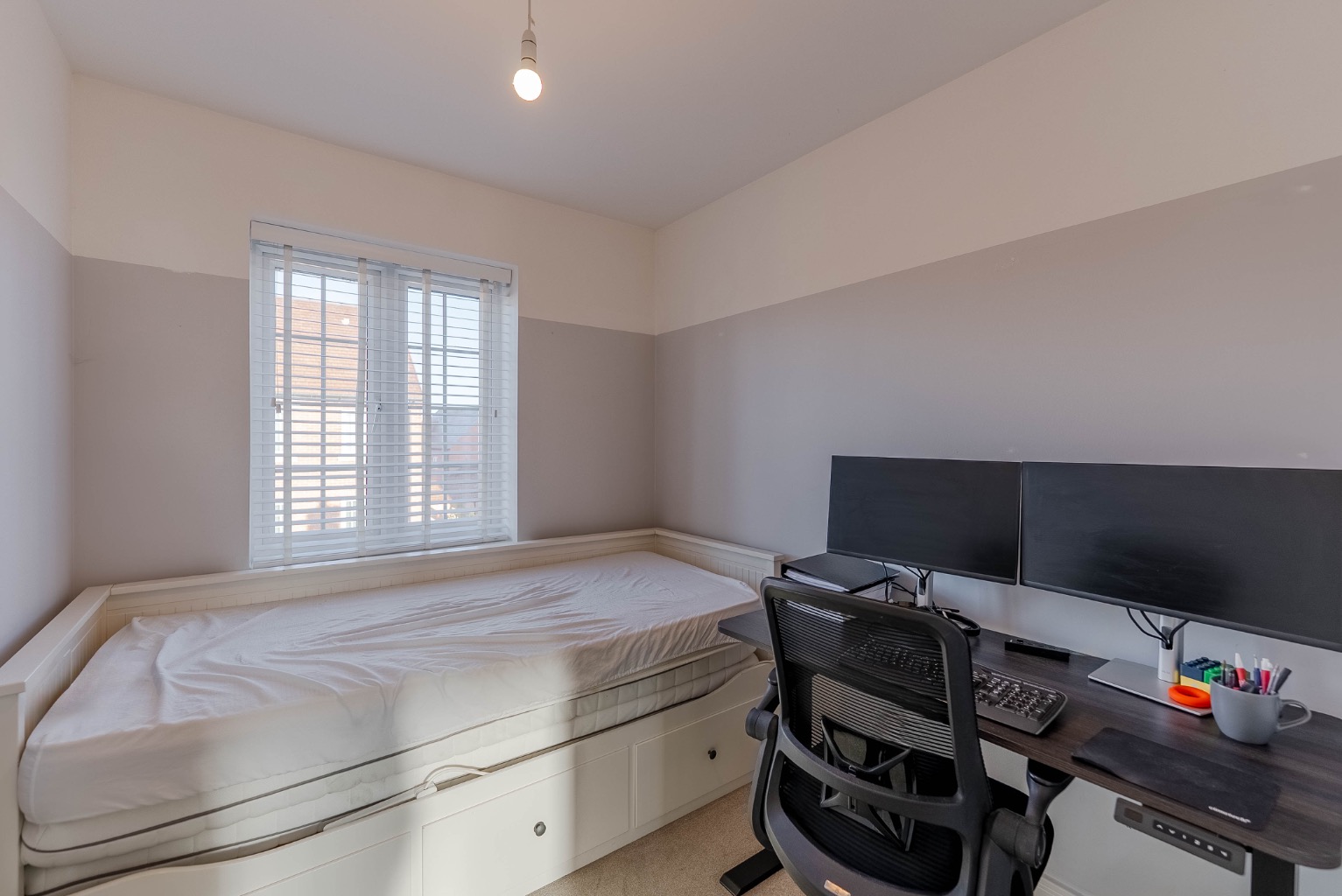 4 bed semi-detached house for sale in Lancaster Road, Huntingdon  - Property Image 13