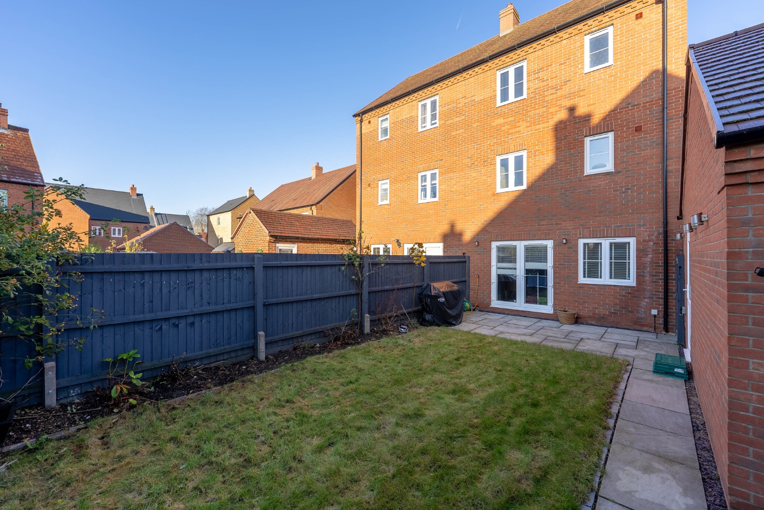 4 bed semi-detached house for sale in Lancaster Road, Huntingdon 15