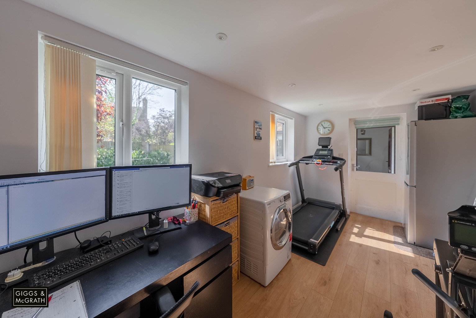 4 bed detached house for sale in Inhams Way, Huntingdon  - Property Image 5