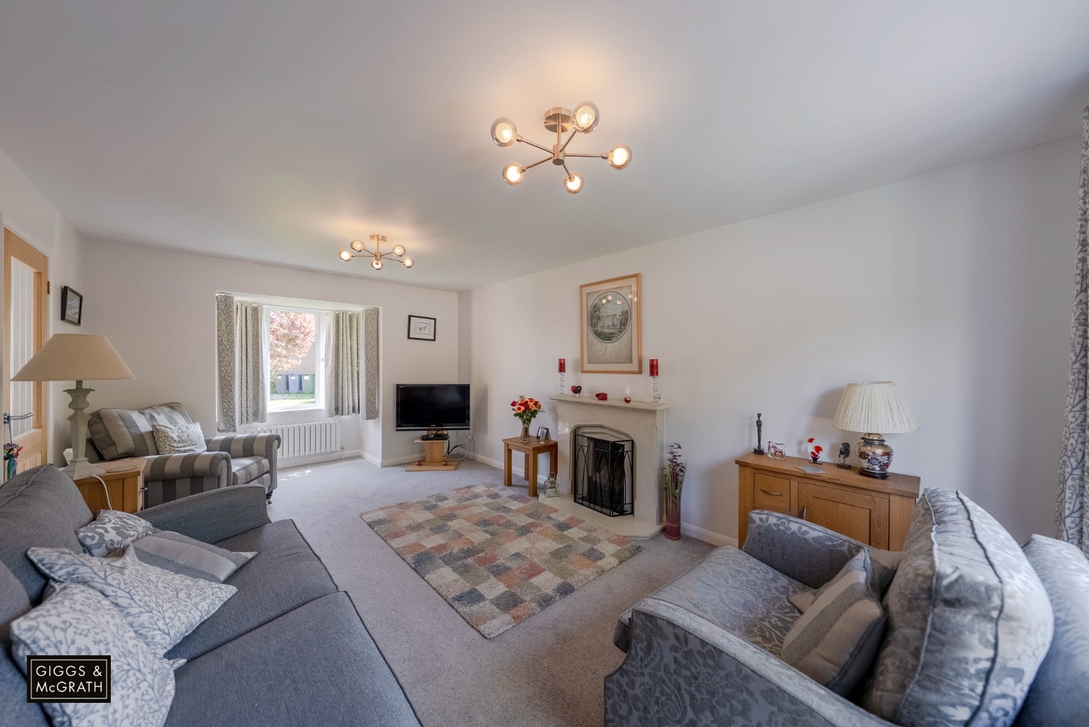 4 bed detached house for sale in Inhams Way, Huntingdon  - Property Image 3