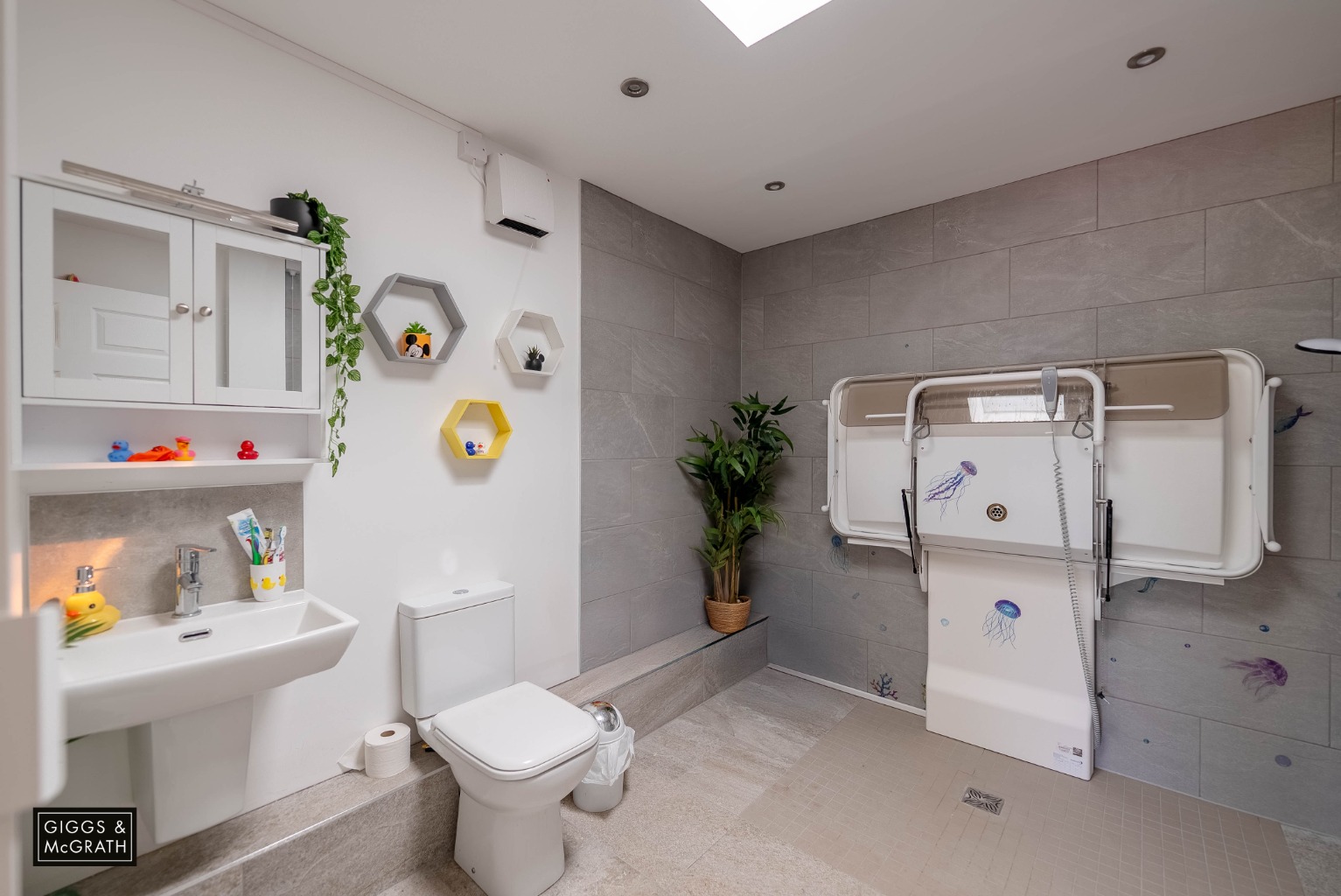 5 bed detached house for sale in Beldams, St. Ives  - Property Image 14